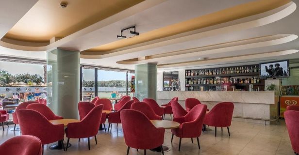 Aparthotel Interpass Vau