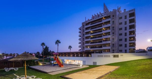 Aparthotel Interpass Vau