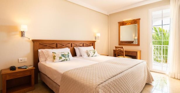 Aparthotel Inturotel Sa Marina