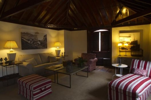 Aparthotel Isla Baja Suites