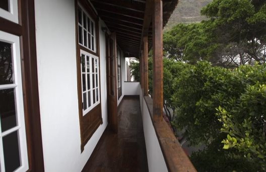 Aparthotel Isla Baja Suites
