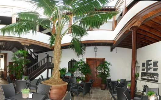 Aparthotel Isla Baja Suites