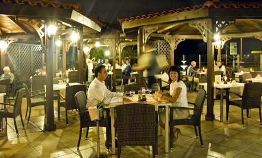 Aparthotel Jardín Caleta