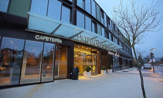 Aparthotel Jardines De Uleta Suites
