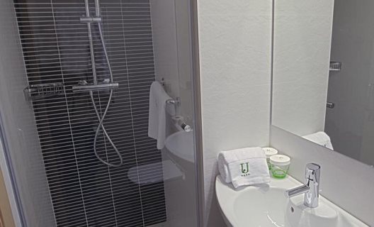 Aparthotel Jardines De Uleta Suites