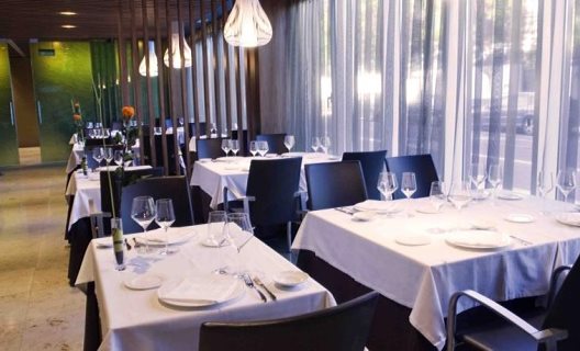 Aparthotel Jardines De Uleta Suites