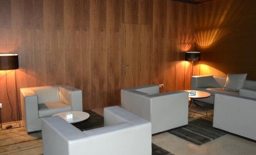Aparthotel Jardines De Uleta Suites