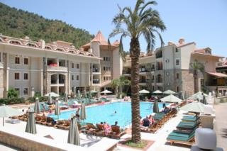 Aparthotel Julian Forest