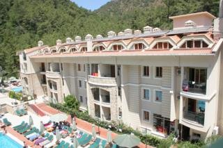 Aparthotel Julian Forest