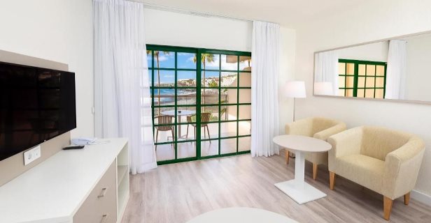 Aparthotel La Palma Affiliated By Meliá