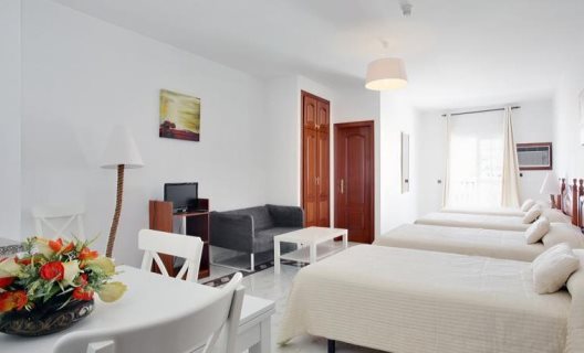 Aparthotel La Palmera