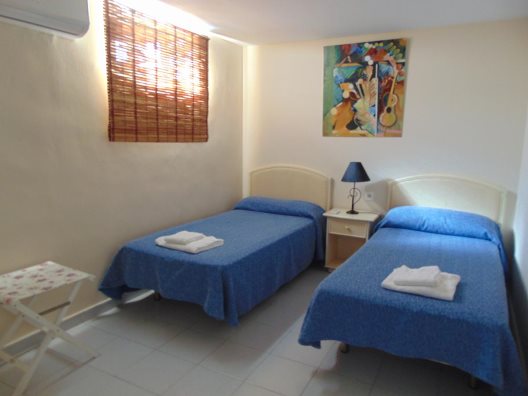 Aparthotel Larga 70