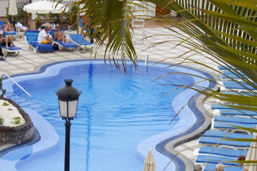 Aparthotel Las Suites En Beverly Hills Tenerife