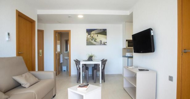 Aparthotel Levante Club