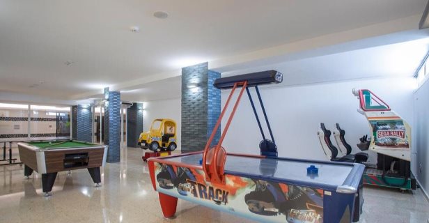 Aparthotel Levante Club