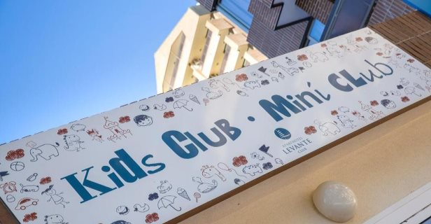 Aparthotel Levante Club