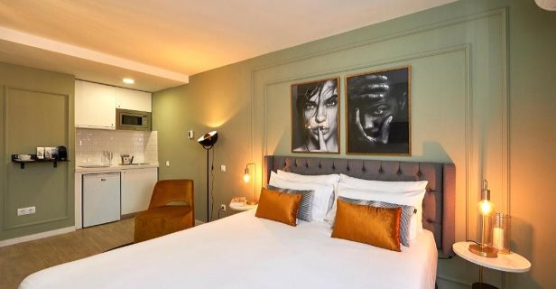 Aparthotel L&h La Latina Selection