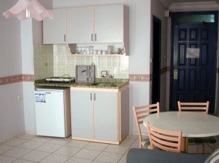 Aparthotel Lila