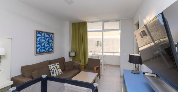 Aparthotel Livvo Veril Playa