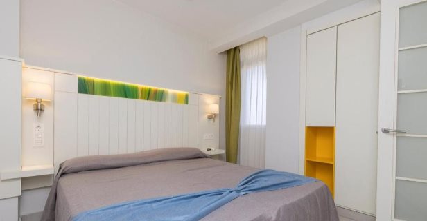 Aparthotel Livvo Veril Playa