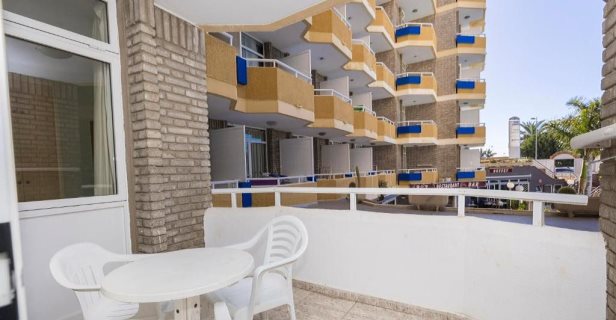 Aparthotel Livvo Veril Playa