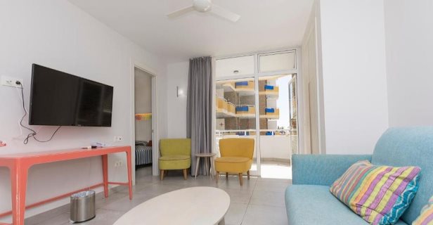 Aparthotel Livvo Veril Playa