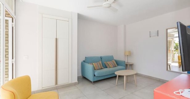 Aparthotel Livvo Veril Playa