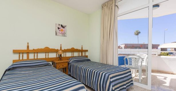 Aparthotel Livvo Veril Playa