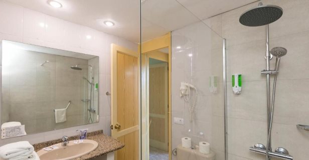Aparthotel Livvo Veril Playa