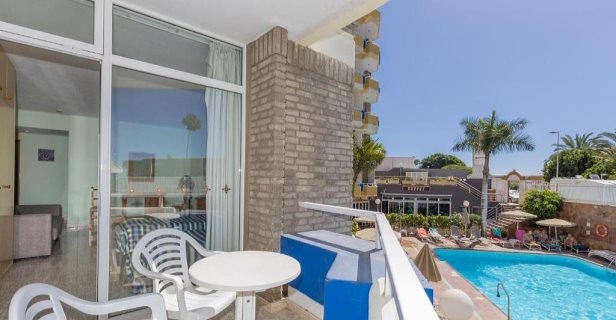 Aparthotel Livvo Veril Playa