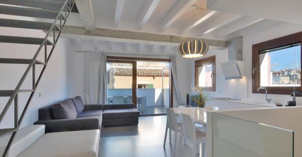 Aparthotel Lonja Suites
