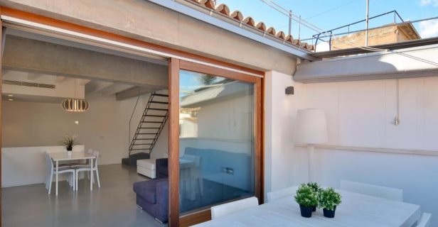 Aparthotel Lonja Suites