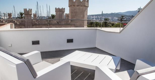 Aparthotel Lonja Suites