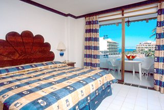Aparthotel Los Arcos Suites