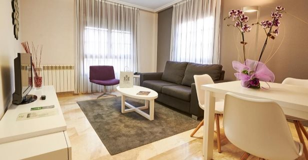 Aparthotel Los Girasoles Spa