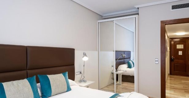 Aparthotel Los Girasoles Spa