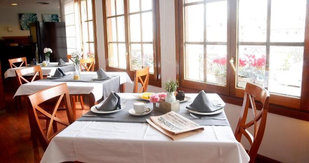 Aparthotel Los Girasoles Spa