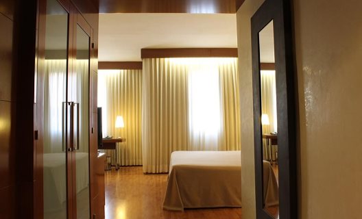Aparthotel Mariano Cubi