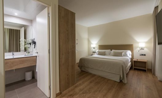 Aparthotel Mariano Cubi
