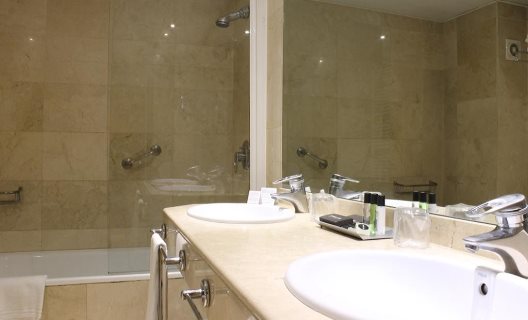Aparthotel Mariano Cubi