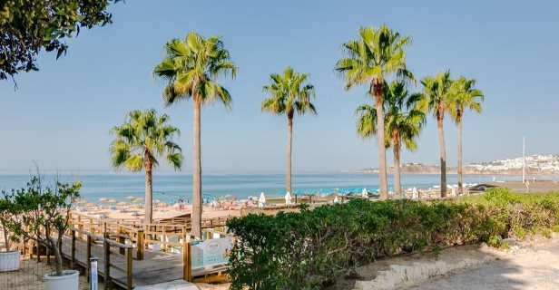 Aparthotel Mónica Isabel Beach Club