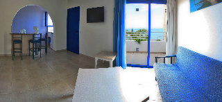 Aparthotel Myro Androu