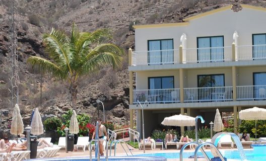 Aparthotel Natural Park