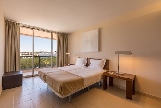 Aparthotel Nau Vila Das Lagoas