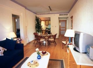 Aparthotel Paphos Gardens