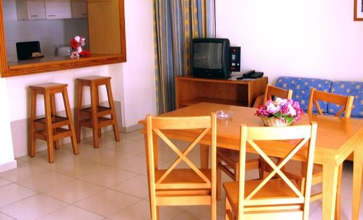Aparthotel Parque De La Paz