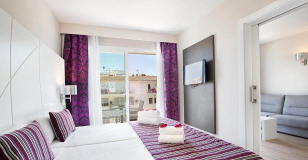 Aparthotel Playa De Muro Suites