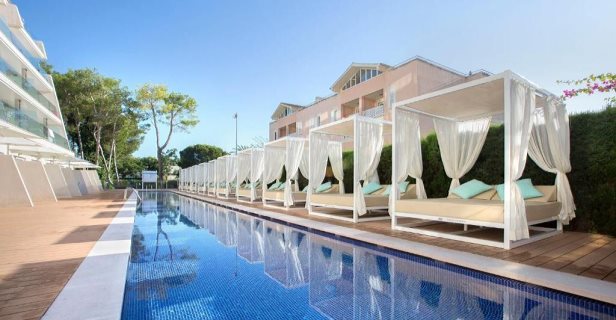 Aparthotel Playa De Muro Suites