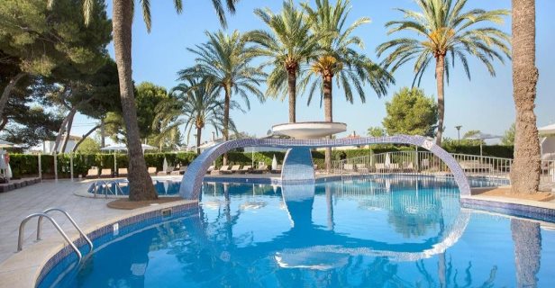 Aparthotel Playa De Muro Suites