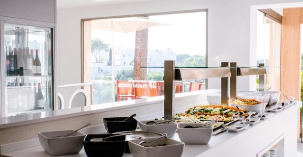 Aparthotel Playa Ferrera